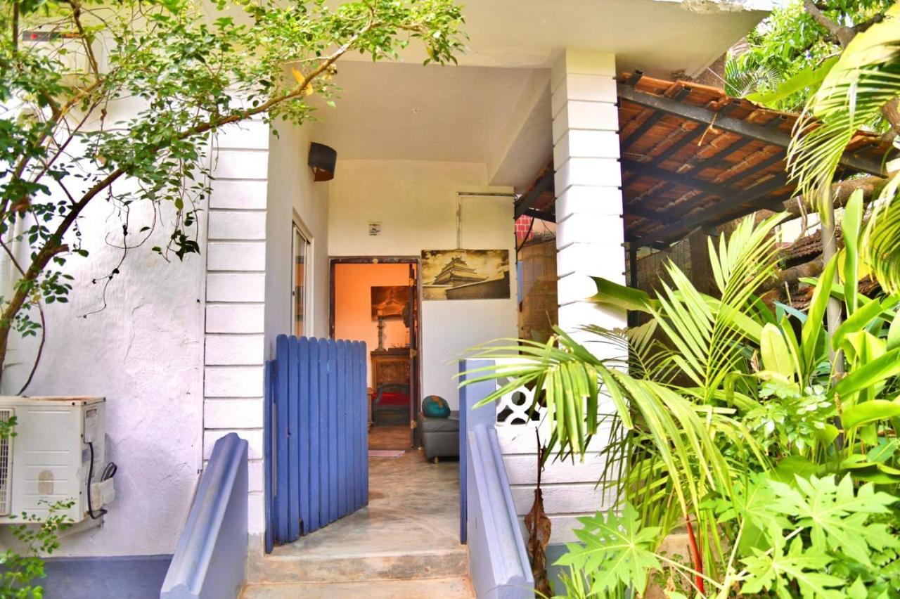 Jardin D'Ulysse & Hard Rock Bed and Breakfast Morjim Eksteriør billede
